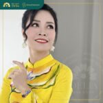 BTV Hoàng Trang thẩm mỹ răng sứ Emax tại nha khoa Delia