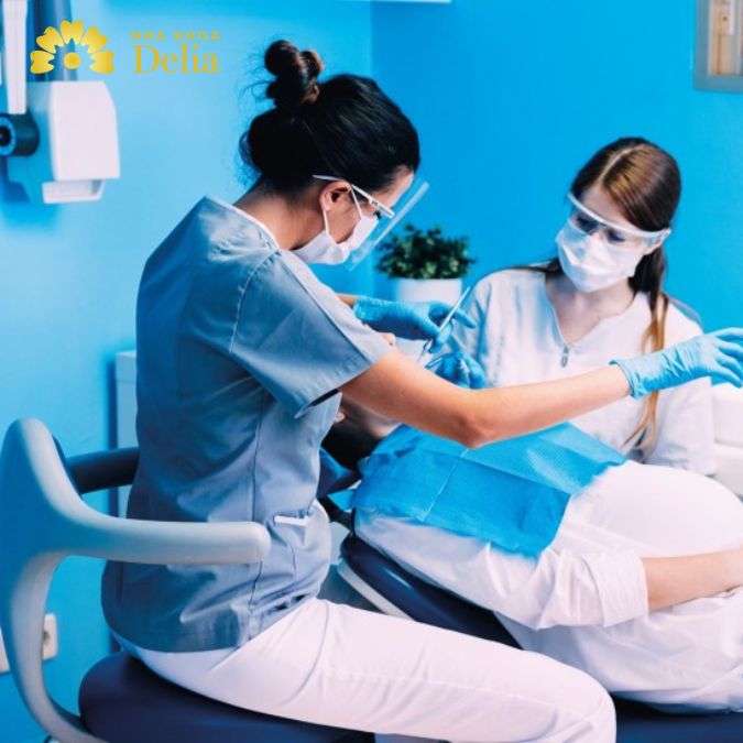 4 Nguyên nhân và cách giảm sưng chân răng cho bà bầu 