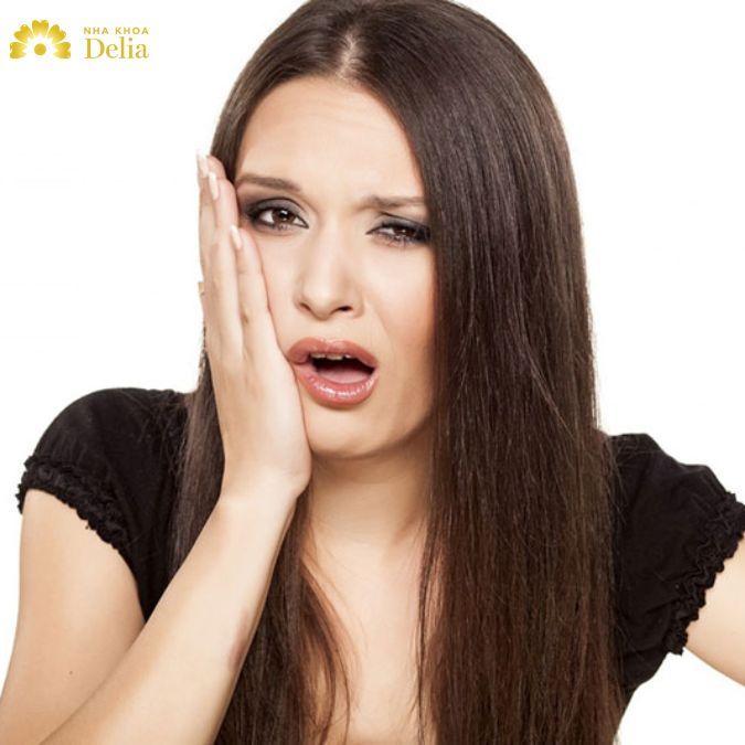 Làm cách nào để phát hiện nang chân răng? Phẫu thuật nang chân răng có đau không?