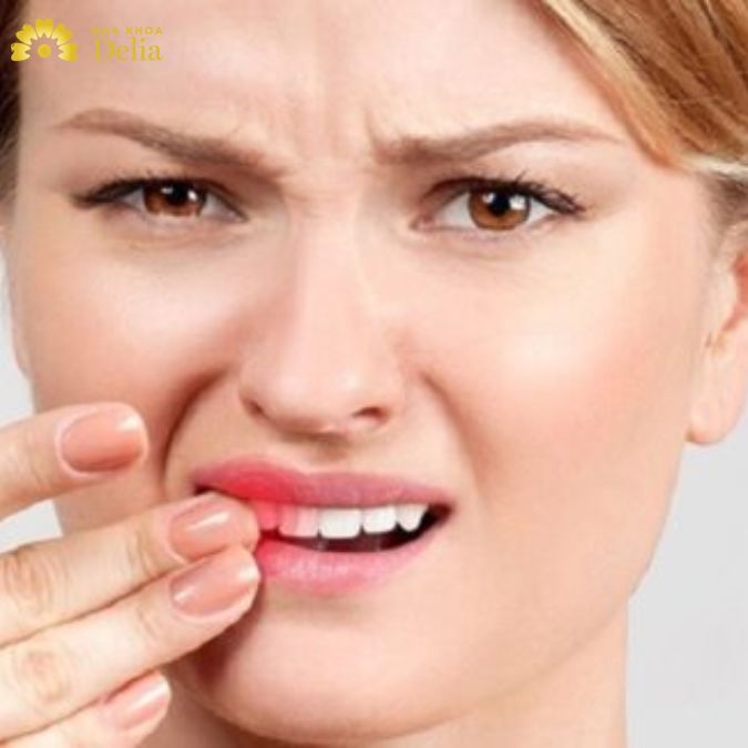 Chân răng bị lung lay nguyên nhân do đâu? Làm thế nào để răng chắc khỏe lại?