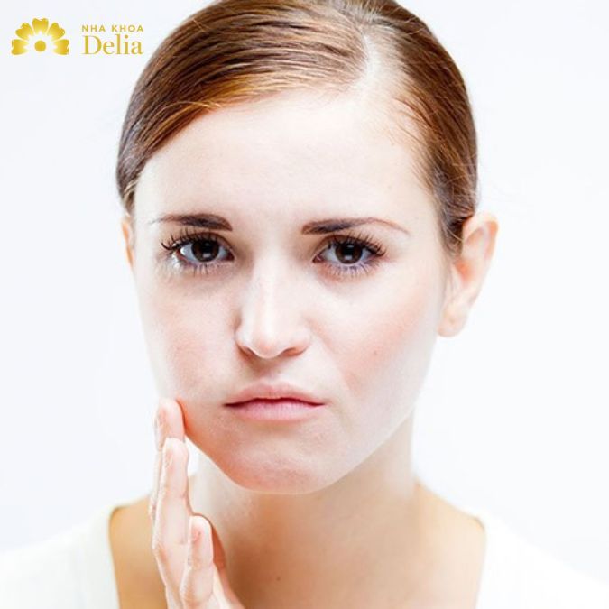 Chân răng mọc ngược có nguy hiểm hay không? Xử lý như thế nào?