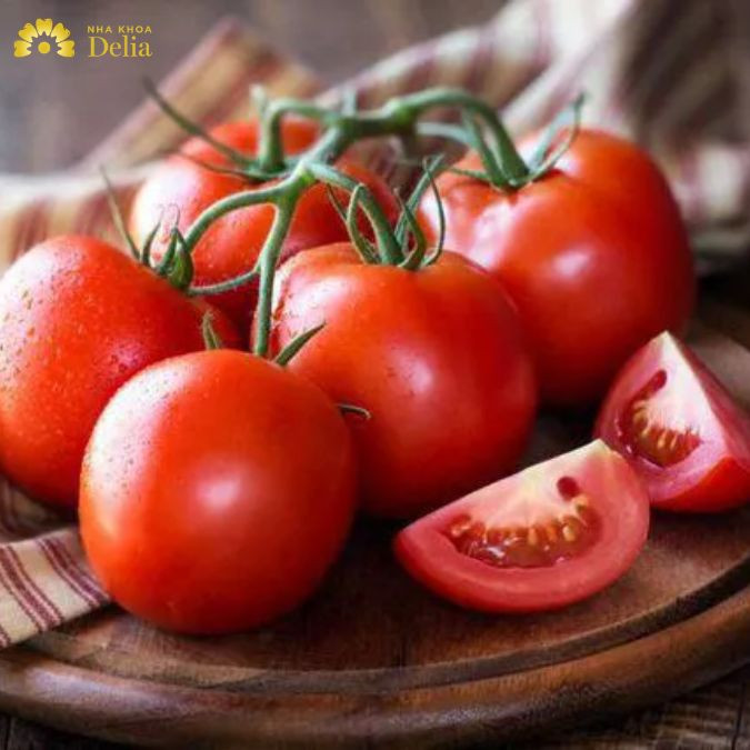 Cách làm trắng răng bằng cà chua hiệu quả “thần thánh” nhất