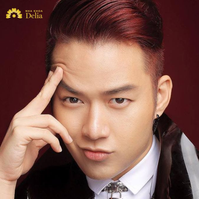 Chung Thanh Phong là ai? NTK Chung Thanh Phong làm răng sứ ở đâu?