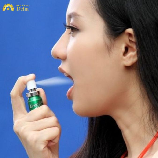 Gợi ý 5 chai xịt thơm miệng mà bạn chắc chắn nên sở hữu