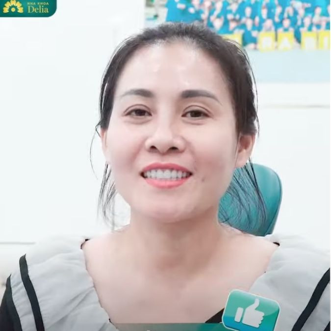 Tìm lại sự tự tin sau khi bọc răng sứ tại Delia – KH Mai Hoa