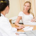Chế độ ăn uống đóng vai trò quan trọng trong việc duy trì sức khỏe răng miệng và tổng thể của mẹ bầu
