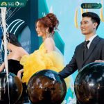 CEO Nguyễn Bình cùng siêu mẫu Lan Khuê trên sân khấu