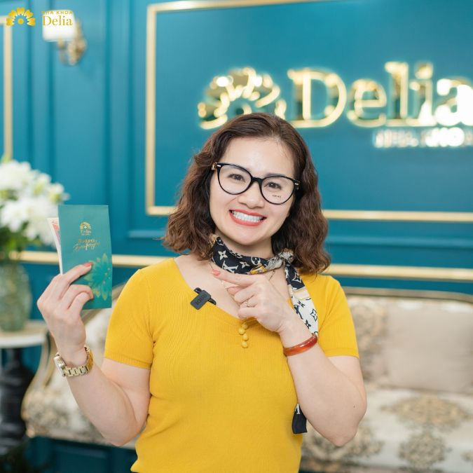 Trả lời: Mặt vuông phù hợp với dáng răng sứ nào?