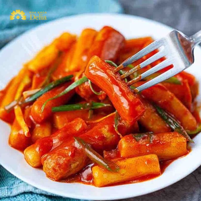 Mọc răng khôn kiêng ăn gì để tránh đau nặng hơn?
