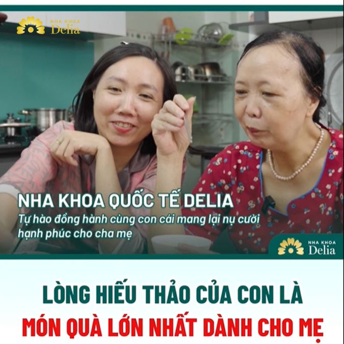Trồng răng Implant cô Nga – Lòng hiếu thảo của con là món quà lớn nhất cho mẹ