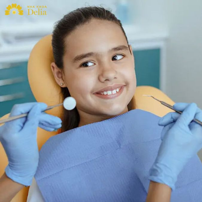 Trẻ em 14 tuổi có bọc răng sứ được không? Trẻ 14 tuổi đã hoàn tất quá trình thay răng sữa có thể bọc sứ