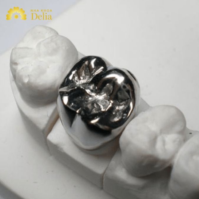 răng sứ 700k