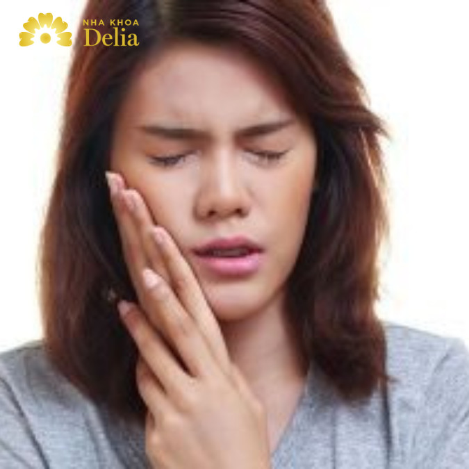 Sưng chân răng có nguy hiểm không