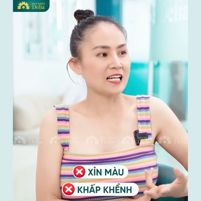 Khách hàng Uyên Dương Đỗ Vy trải nghiệm làm răng sứ Nacera tại nha khoa Delia