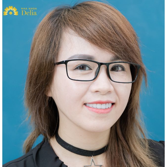 Sau khi tìm hiểu ở trên mạng xã hội và được nhiều người quen, bạn bè giới thiệu, chị Diễm đã quyết định đến nha khoa Delia