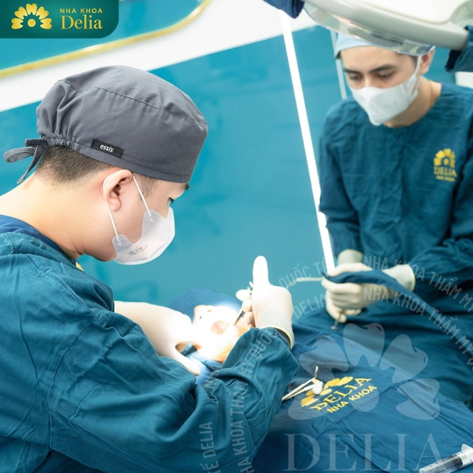 Bác sĩ Nguyễn Xuân Việt - Bác sĩ chuyên khoa trồng răng Implant tại Nha khoa Delia