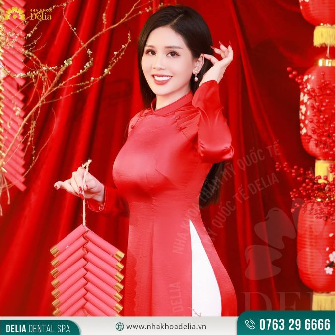 Thả dáng với tà áo dài thướt tha