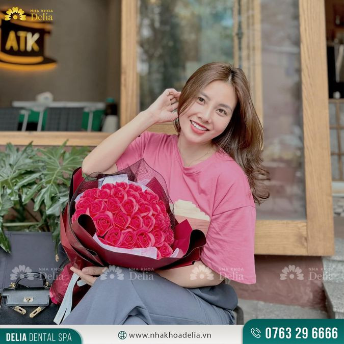 Đến quán cà phê chụp ảnh tết