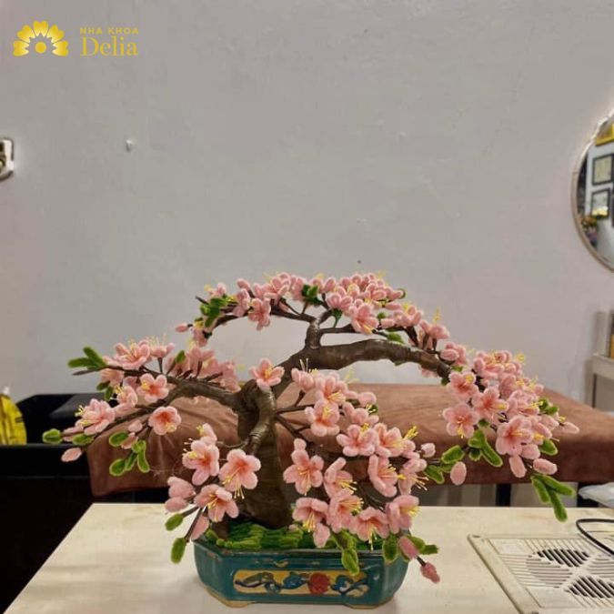 Hoa nhung kẽm trang trí trên bàn ngày tết