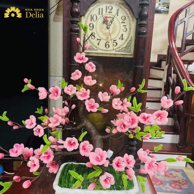 Trang hoàng ngày tết với hoa đào nhung kẽm siêu lung linh