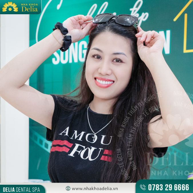 Demax Plus is an exclusive porcelain tooth type at Delia dental clinic