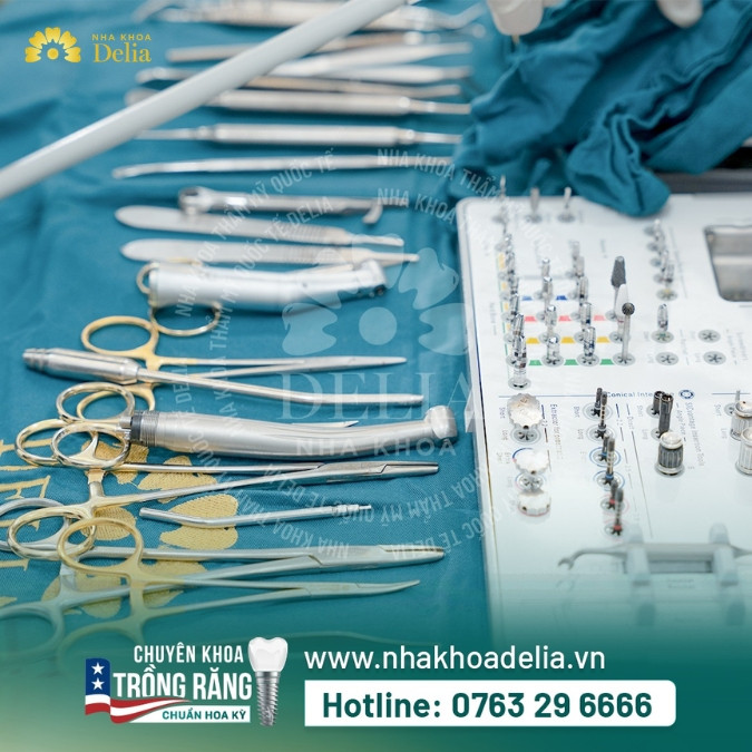 Điều trị tiêu xương răng và phục hình nụ cười tại chuyên khoa trồng răng Implant chuẩn Hoa Kỳ Delia