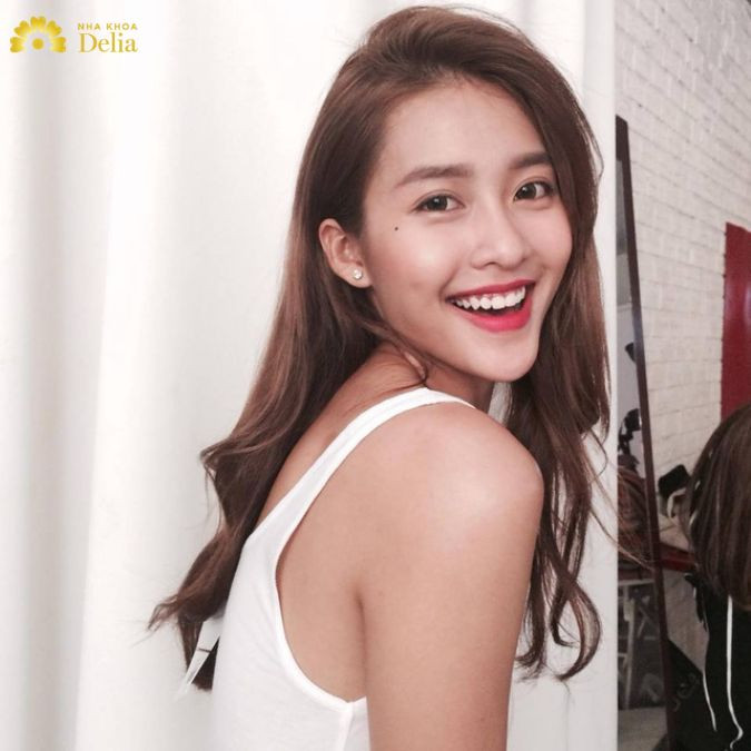 Khả Ngân là cô nàng sở hữu nụ cười đẹp nhất nhì Showbiz