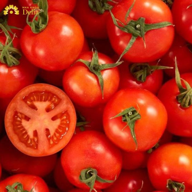 Sử dụng Cà chua và mật ong để làm trắng răng