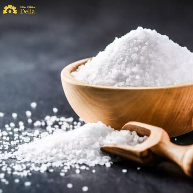 Súc miệng bằng nước muối - Phương pháp đơn giản, hiệu quả