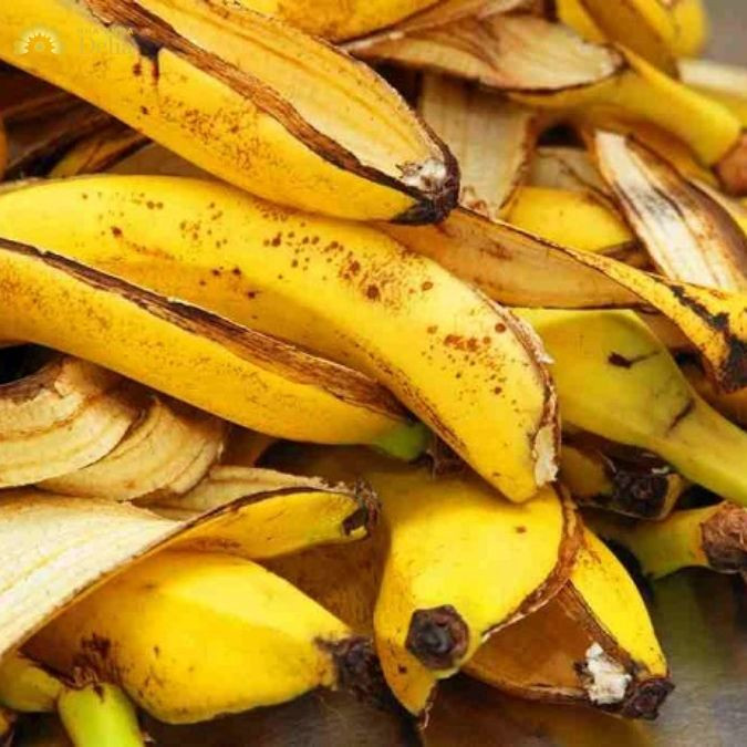 làm trắng răng bằng vỏ chuối