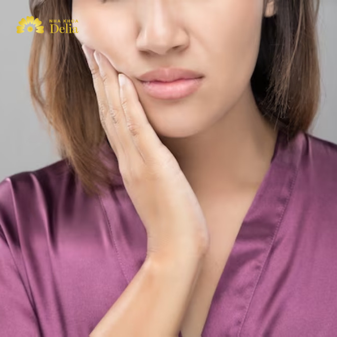 Hối hận khi trồng Implant quá trễ: sai khớp cắn