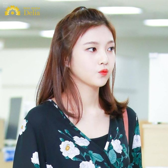 ảnh má bánh bao cute của Joy 