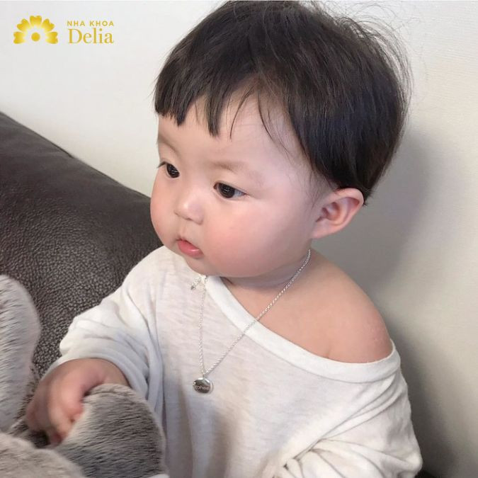 ảnh em bé má bánh bao siêu cute 