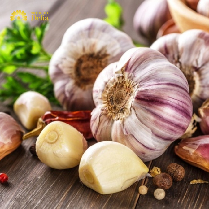 Dùng tỏi trị sâu răng hiệu quả