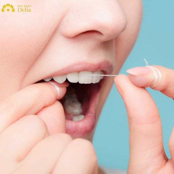 Cách xài chỉ nha khoa dạng cuộn