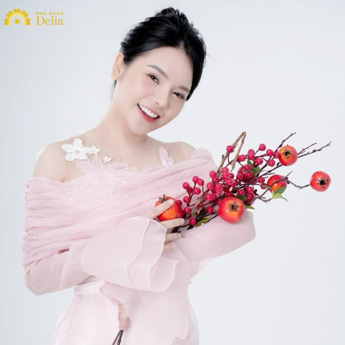 Bọc răng sứ thẩm mỹ được coi là một giải pháp phục hình răng phổ biến được nhiều người ưu tiên lựa chọn