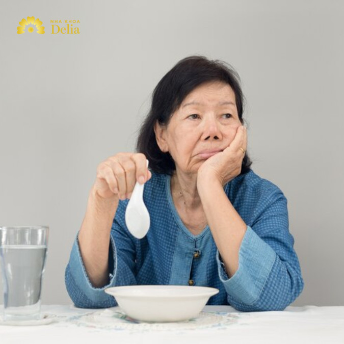 Khả năng ăn nhai của cầu răng sứ không ổn định, giảm dần theo thời gian