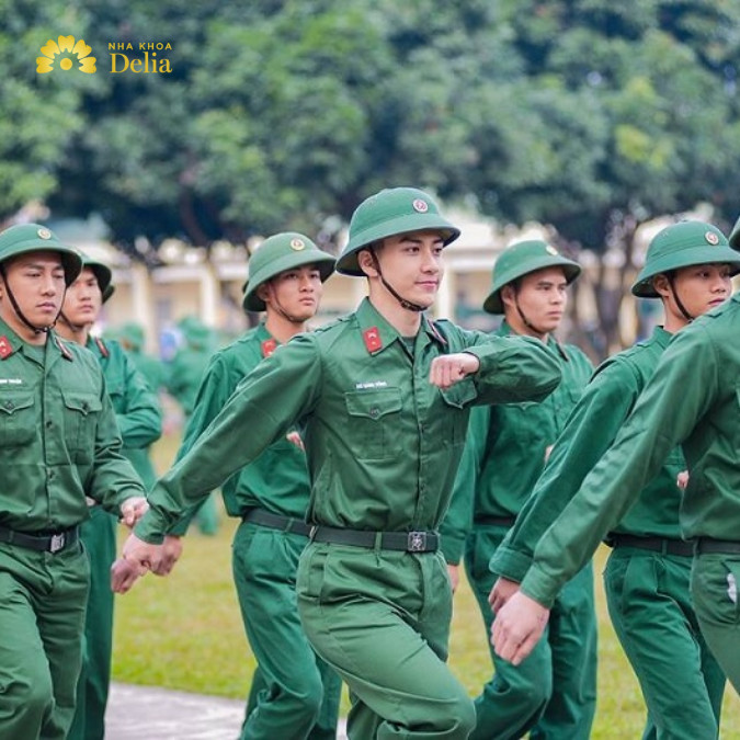Trồng răng giả có được thi quân đội không? Vẫn được thi nếu chỉ mất 1 - 2 răng và những răng này đảm bảo ăn nhai trên 90%