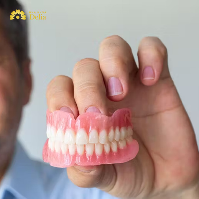 RĂNG GIẢ THÁO LẮP NHỰA DẺO