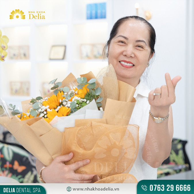 Review làm cầu răng sứ 