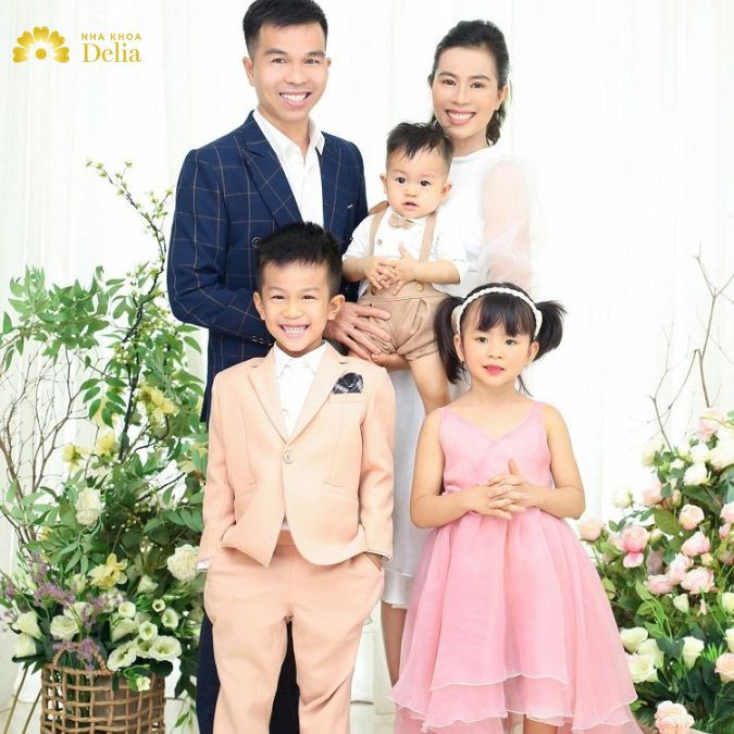 Chụp ảnh gia đình 5 người