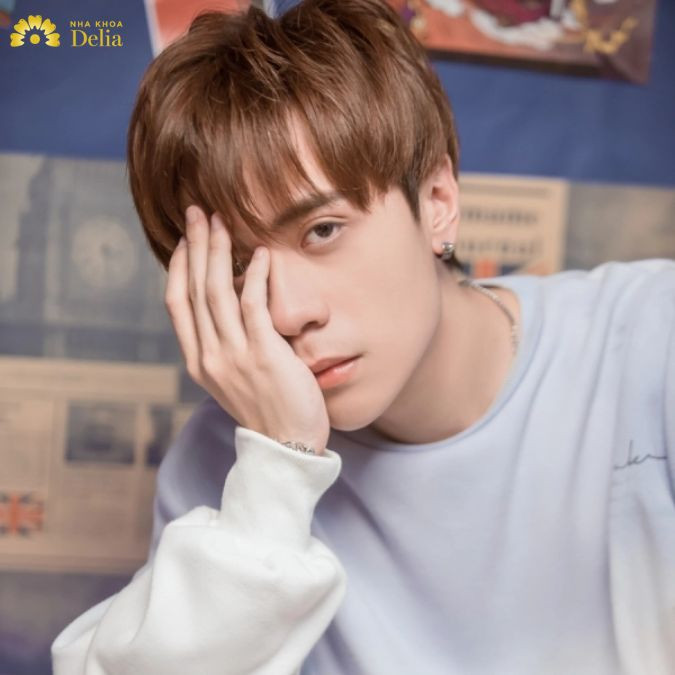 bước ngoặt đánh dấu sự thành công của anh đến từ ca khúc Dễ đến dễ đi ra mắt vào năm 2021