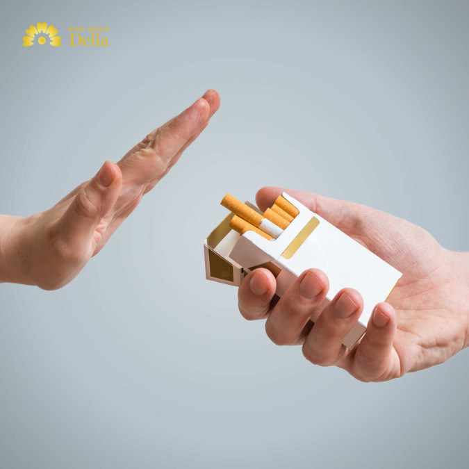 Tuyệt đối không hút thuốc sau nhổ răng để mau chóng lành thương