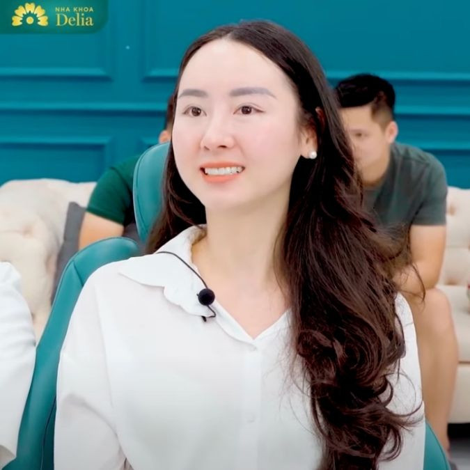 Hành trình bọc răng sứ thẩm mỹ của chị Thương