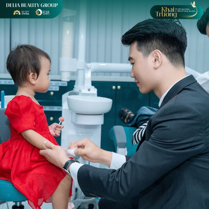 CEO Nguyễn Bình luôn có tình yêu thương với con nít