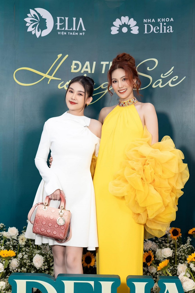 Hoa hậu Lê Âu Ngân Anh gửi lời chúc tời Lan Khuê và Delia