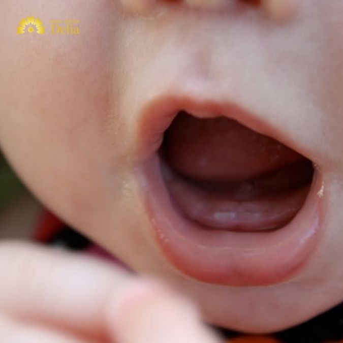 Một số dấu hiệu phổ biến khi trẻ mọc răng