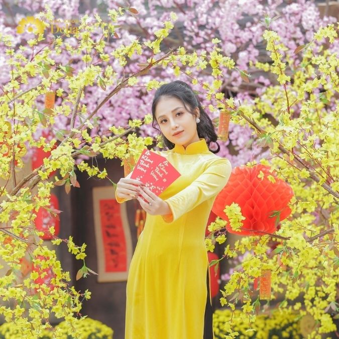 Chụp ảnh Tết 2025 tại phim trường cực đẹp