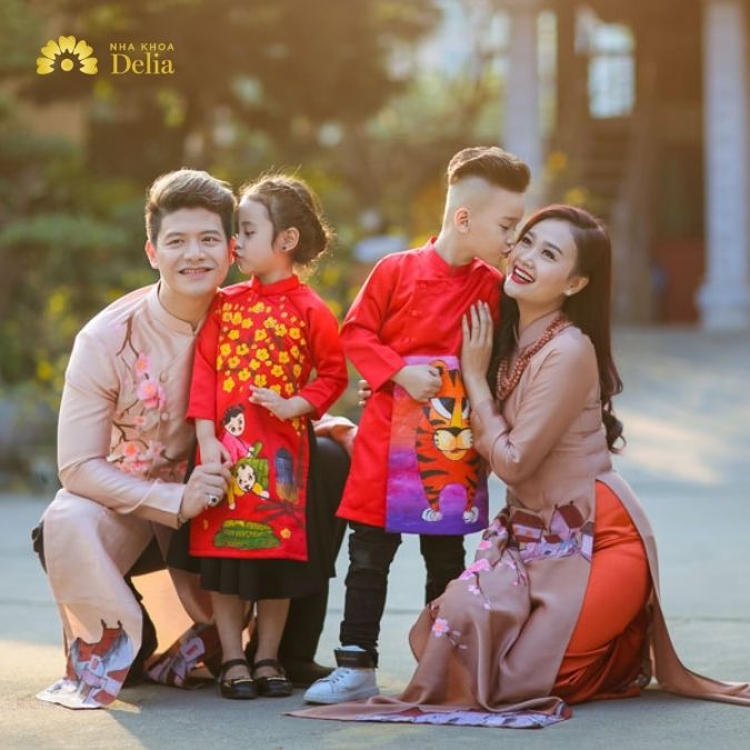 Concept chụp ảnh Tết 2025 gia đình đẹp