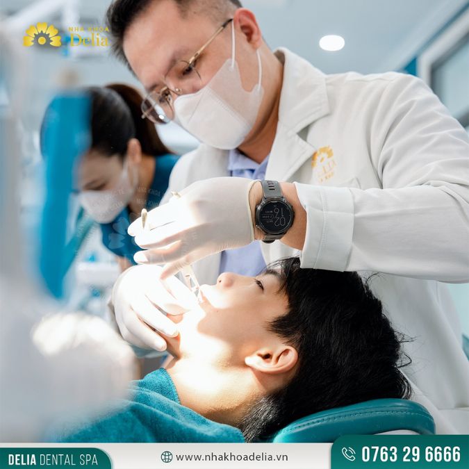 Đội ngũ bác sĩ chuyên khoa trồng răng Implant tại nha khoa Delia